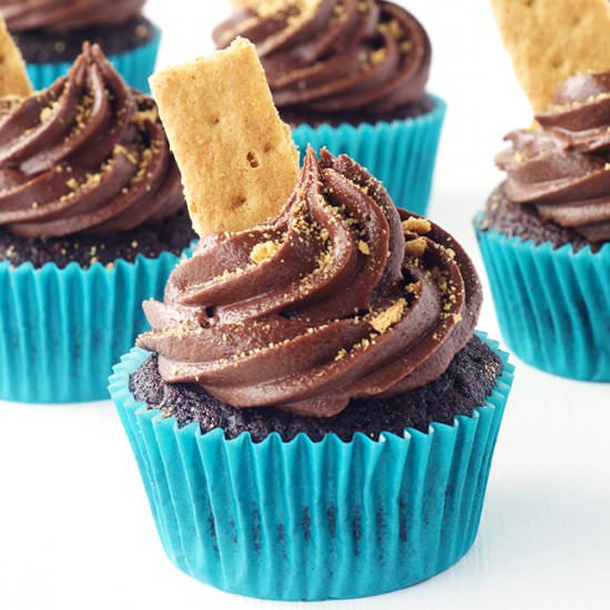 Smores Marshmallow Cupcakes