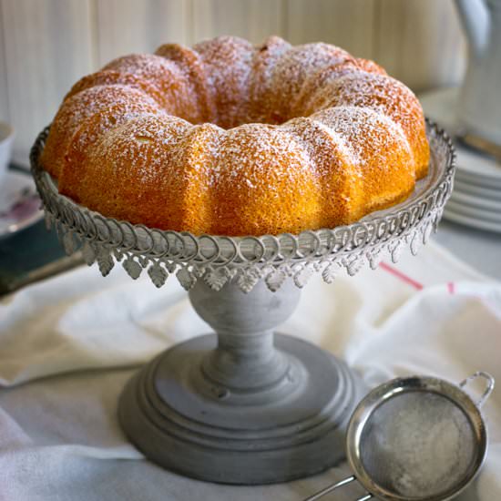 White Sponge Cake