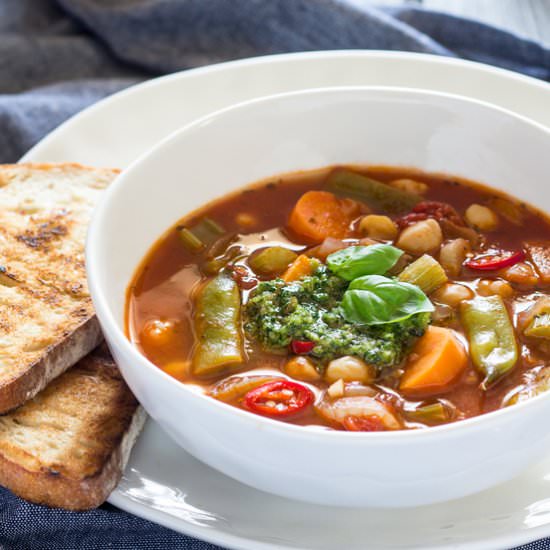 Chickpea & vegetable soup + pesto