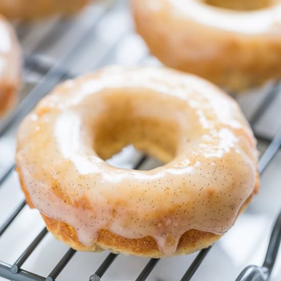 Vanilla Bean Cake Doughnuts