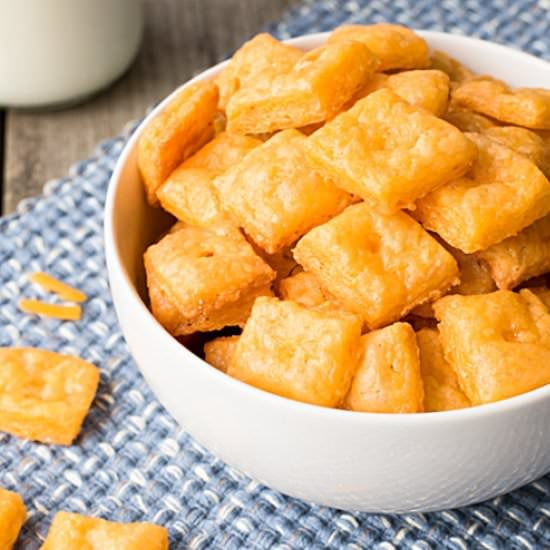 Homemade Cheese Crackers