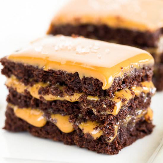 Mini Chocolate Caramel Layer Cakes