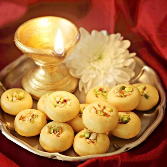Doodh Peda (Indian Milk Fudge)