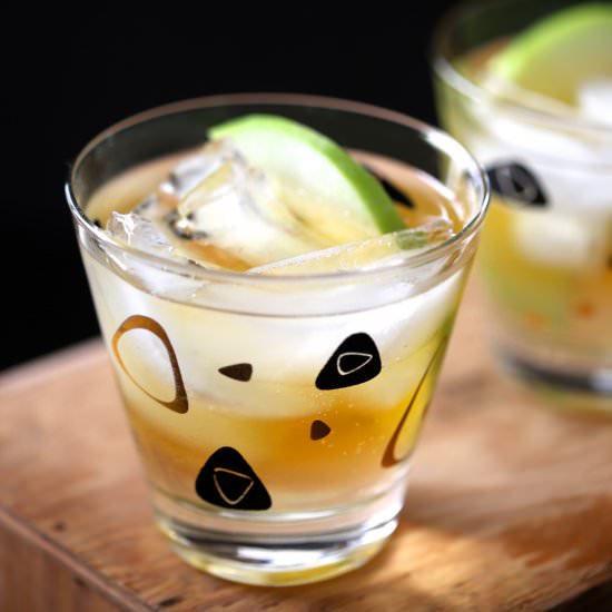 Apple Ginger Rum Shandy