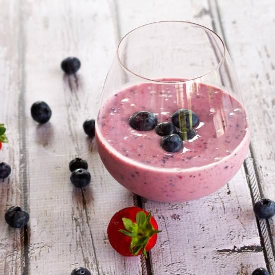 Healthy Blueberry Yogurt Smoothie