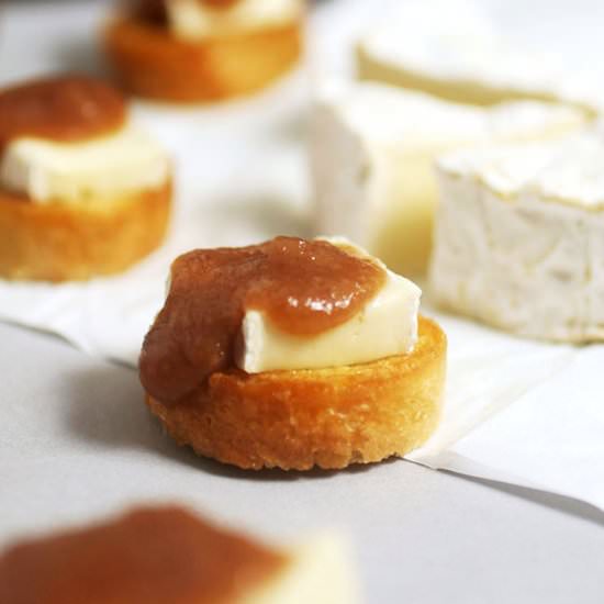 Brie and Apple Butter Crostini