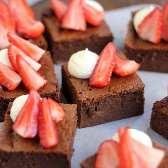Flourless Chocolate Fudge Brownies