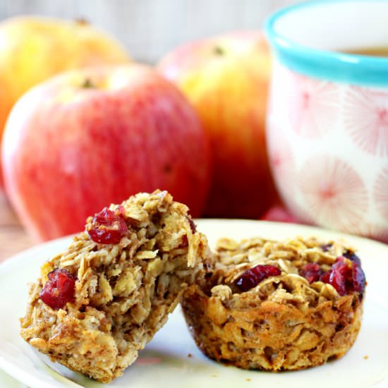 Apple Pie Oatmeal Muffins