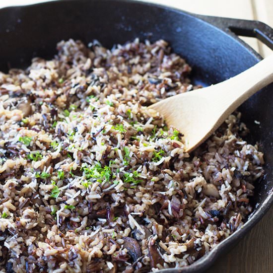 Cheesy Wild Rice with Mushrooms
