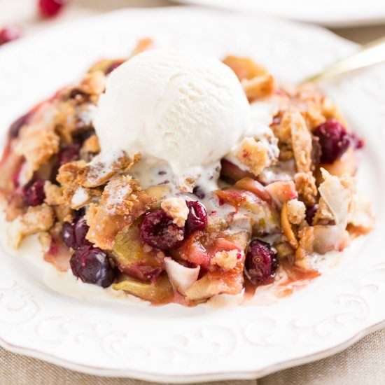 Cinnamon Cranberry Apple Crisp