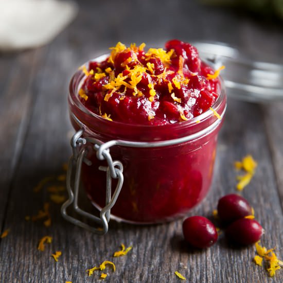 Easy Homemade Cranberry Sauce
