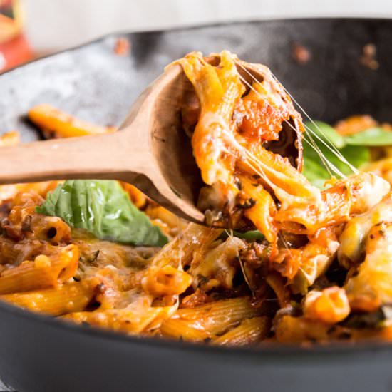 One Pot Veggie Pizza Pasta Bake