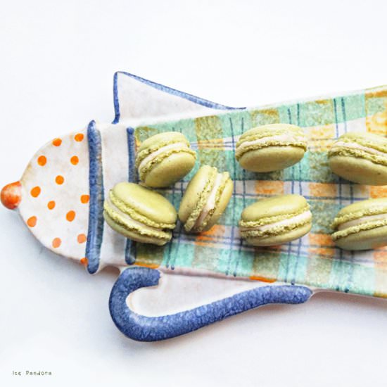 Green tea French macarons