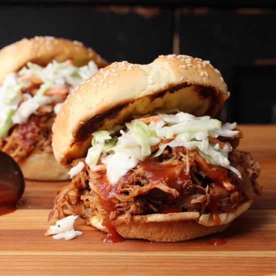 Slow Cooker Pulled Pork Sandwiches