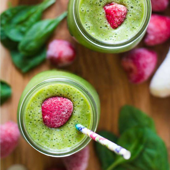 Strawberry Banana Green Smoothie