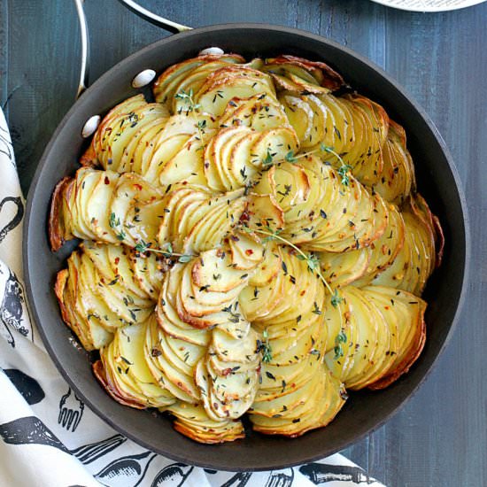 Crispy Roasted Potatoes with Thyme