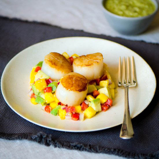 Scallops with Mango Avocado Relish