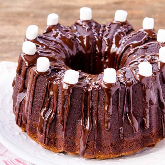 Toffee Chip Hot Chocolate Cake