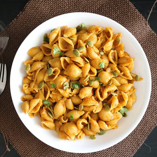 One Pot Healthy Pumpkin Pasta