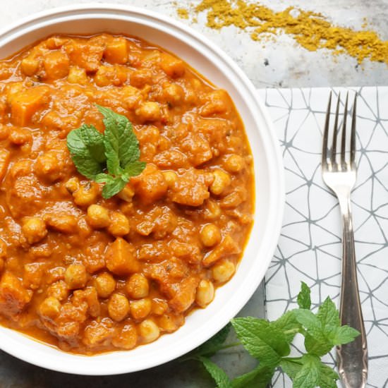 Chickpea & Sweet Potato Curry