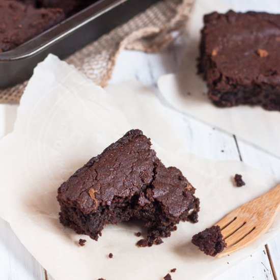 Vegan Gingerbread Brownies
