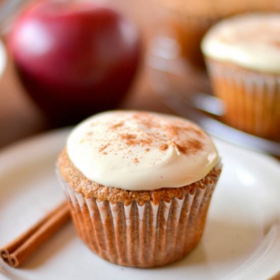 Applesauce Spice Cupcakes