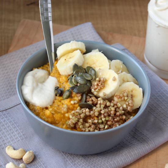 Pumpkin Oatmeal with Maple Cream