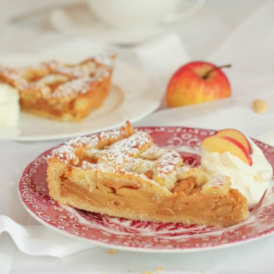 Apple-Almond Tarte