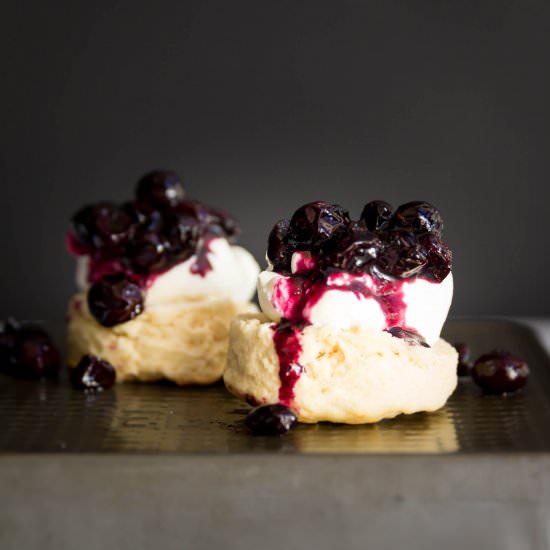 Buttermilk Scones with Maple Bluebe