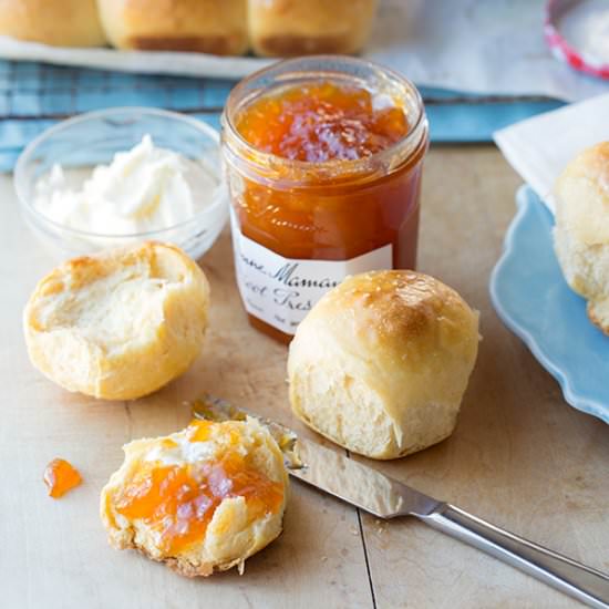Buttery Sweet Potato Dinner Rolls