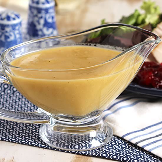 5 Minute Maple Bourbon Gravy