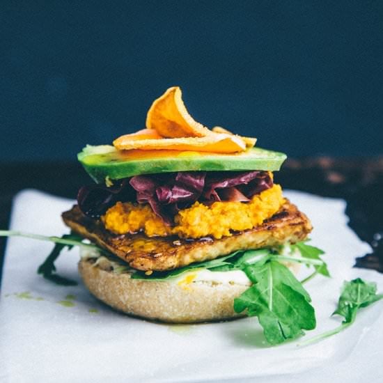 Shichimi togarashi tempeh burger