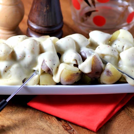 Cheese Fondue Little Potatoes