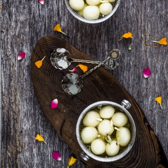 Mini Rasgulla (Chena Angoor)