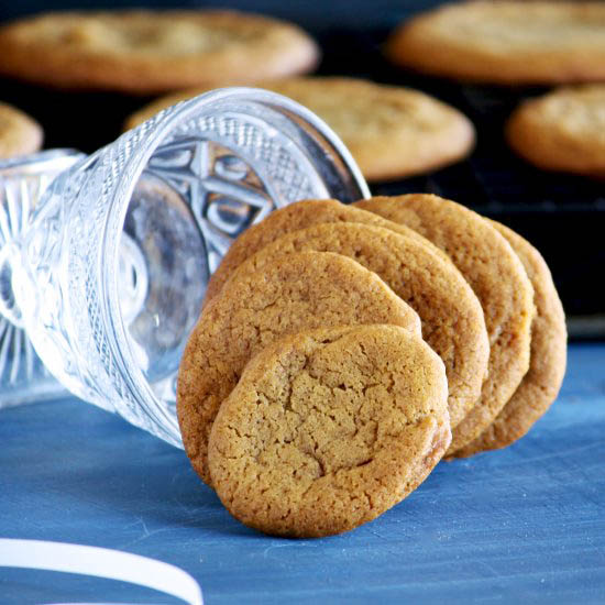 Crisp, Chewy Gingersnaps