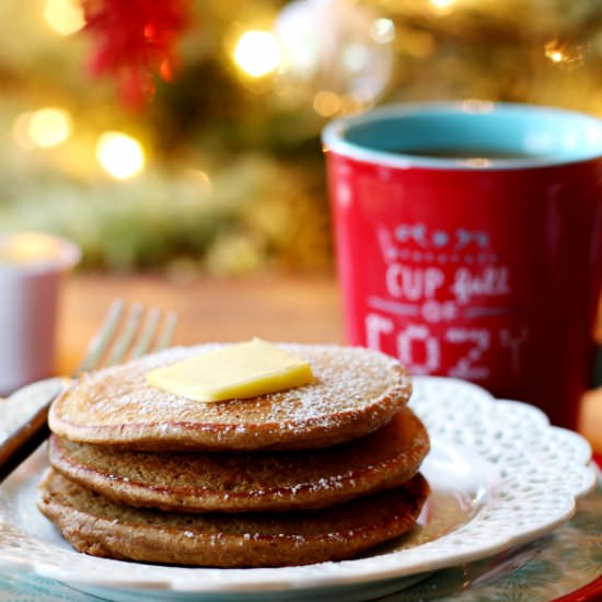 Skinny Gingerbread Pancakes