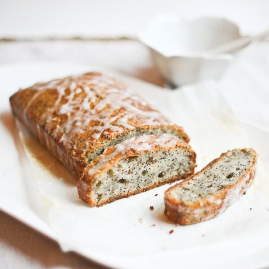 Gluten-free Lemon Poppyseed Cake