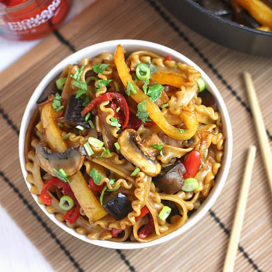 Hoi sin veggie noodles