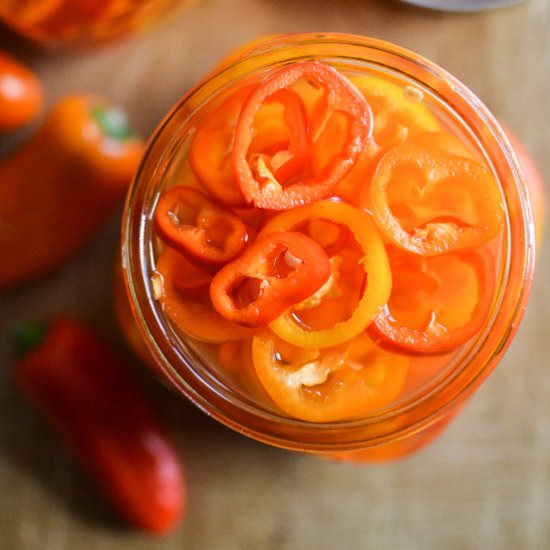 Quick Pickled Sweet Peppers