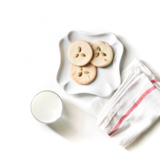 Cinnamon Shortbread Cookies