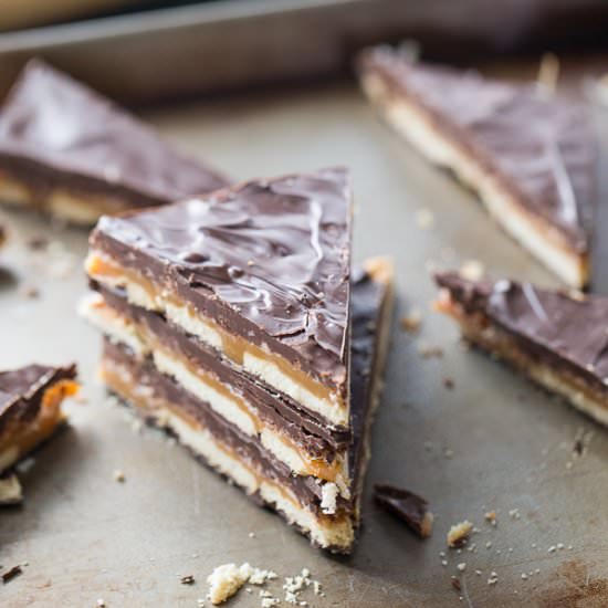 Samoa Cookie Bark