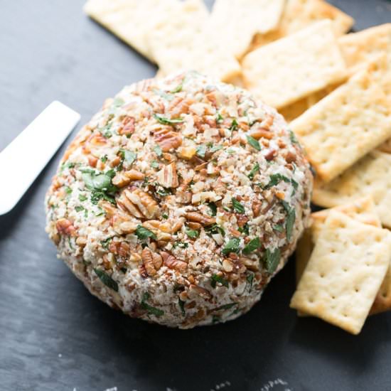 Roasted Garlic Asiago Cheese Ball