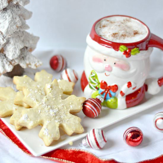 Santa’s Milk And Cookies Latte