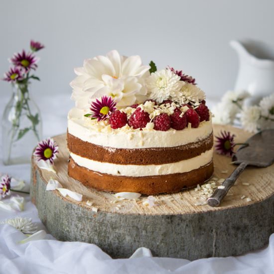 Berry Cake with White Chocolate