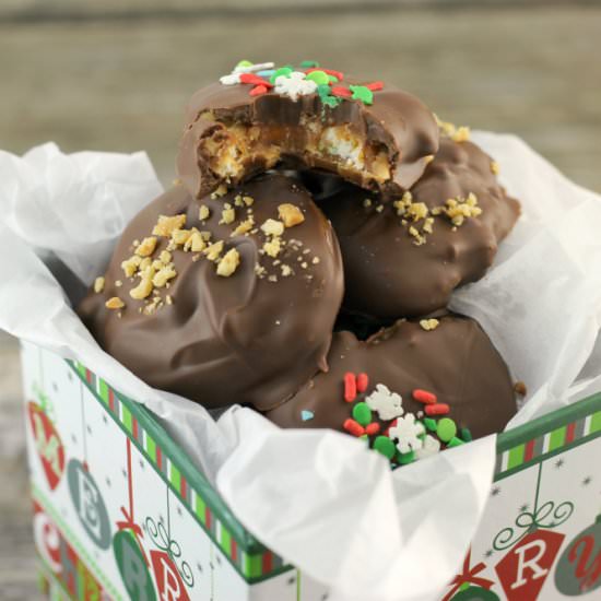 Caramel Peanut Pretzel Bites
