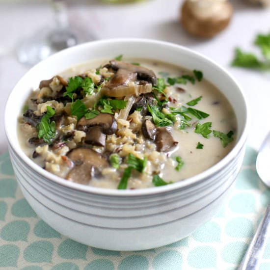 Slow Cooker Mushroom Soup