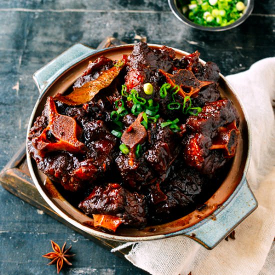 Chinese Braised Oxtails