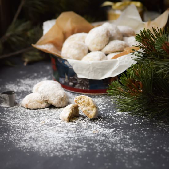 Snowy Butterball Cookies