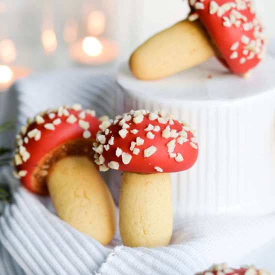 Strawberry Almond Mushroom Cookies