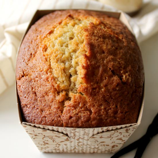 Vanilla Bean Yogurt Pound Cake